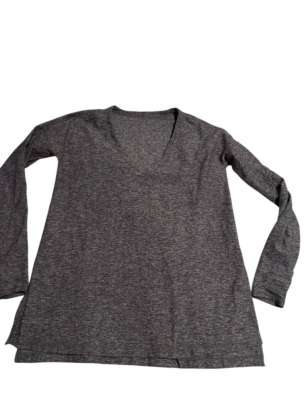 Lululemon long sleeve V neck size 6